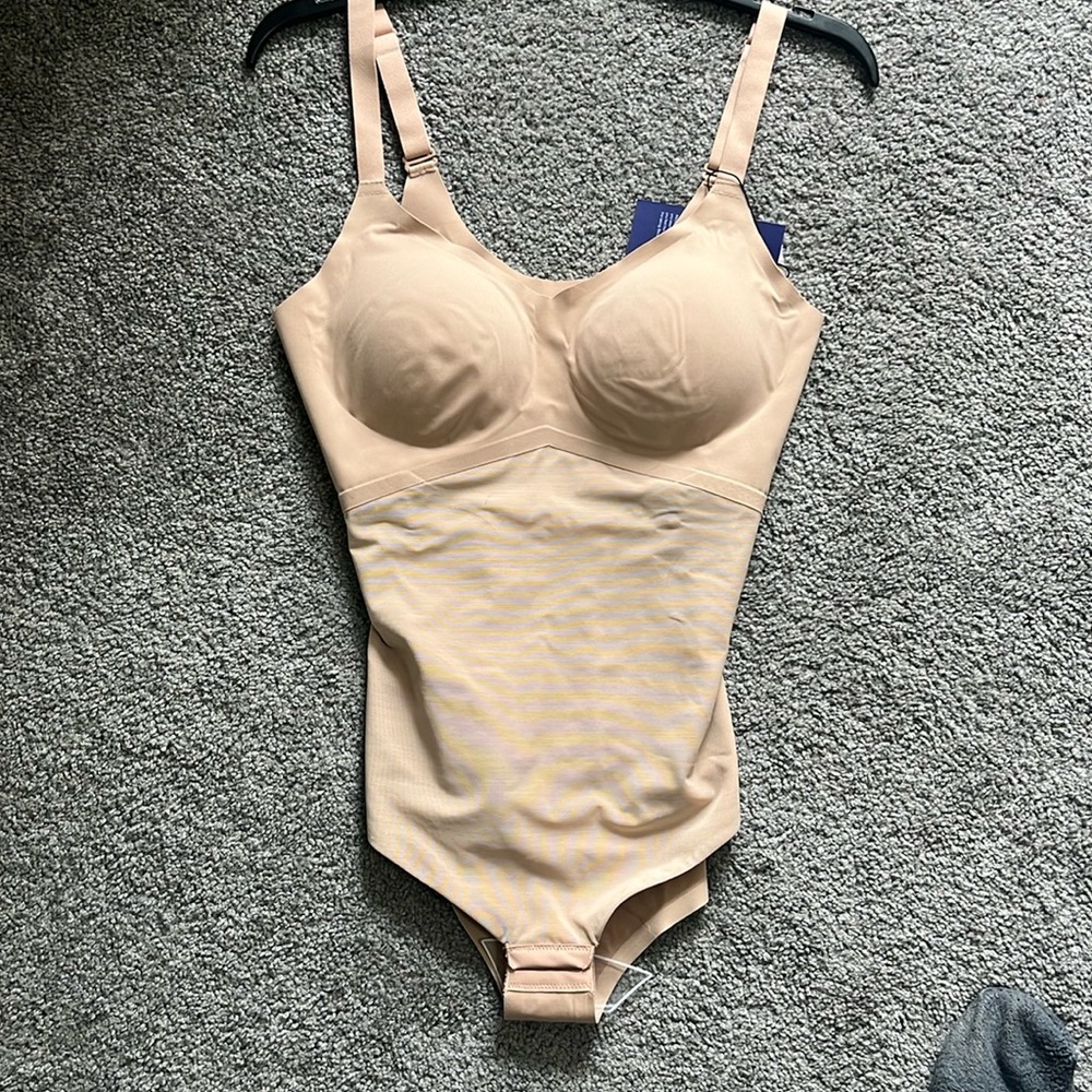 NWT Honeylove Cami Bodysuit Size:Petite Large
